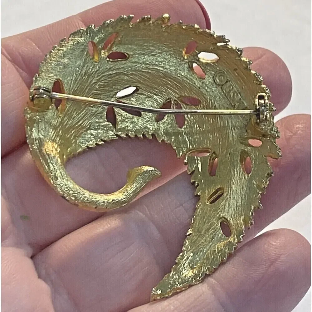 Vintage BSK brooch textured dimensional gold tone swoosh style leaf motif pin